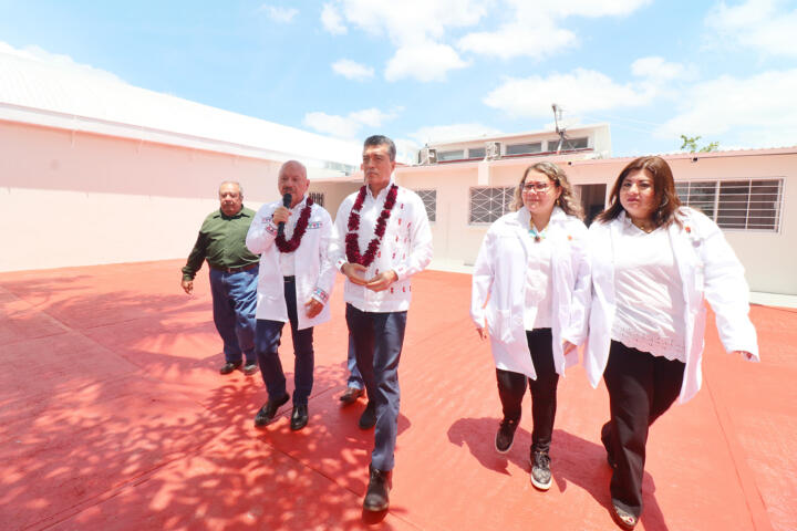 En Venustiano Carranza, Rutilio Escandón inaugura reconversión del Centro de Salud San Francisco Pujiltic