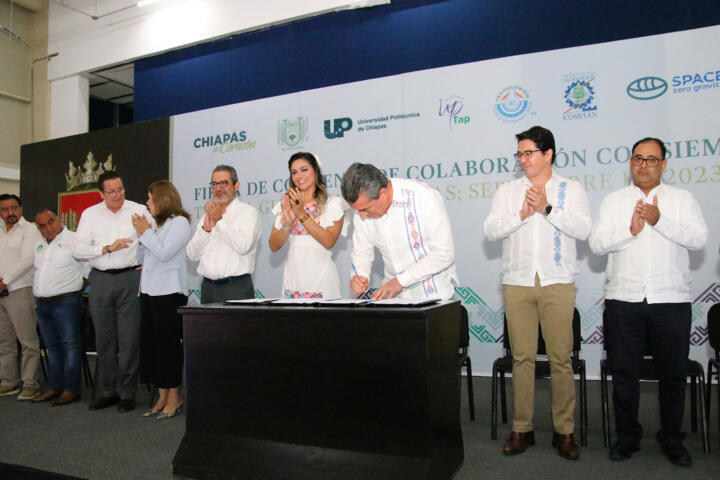 Atestigua Rutilio Escandón convenio entre Siemens Industry Software y universidades públicas de Chiapas