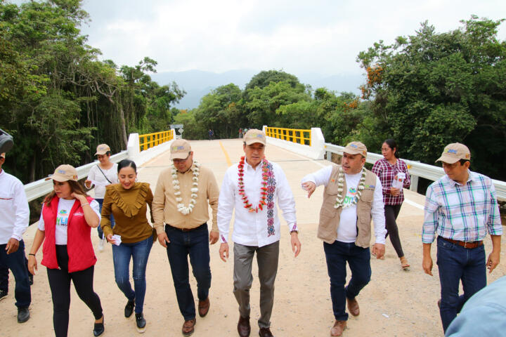 Inaugura Rutilio Escandón reconstrucción del puente vehicular Ocozocoautla-Domingo Chanona