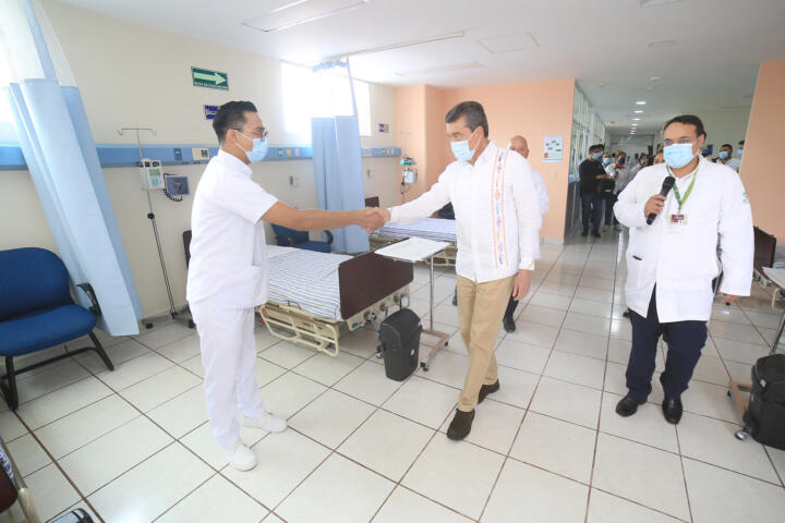 Fortalece Rutilio Escandón áreas de atención médica del Hospital de Especialidades Pediátricas
