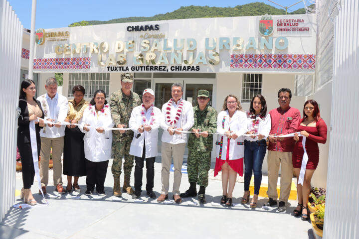Inaugura Rutilio Escandón reconversión del Centro de Salud de la colonia Las Granjas, en Tuxtla Gutiérrez