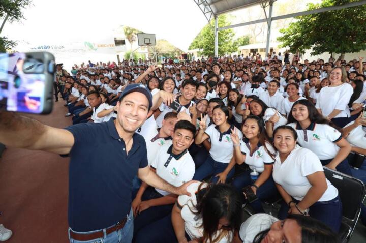Con “Bachillerato Yucatán” acercan educación media superior a poblaciones marginadas