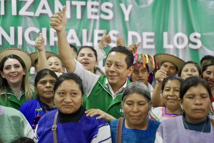 Reconoce Llaven Abarca lucha de las mujeres indígenas por cerrar la brecha de desigualdad