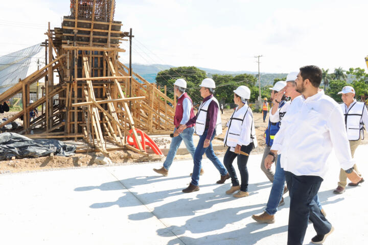 Supervisa Rutilio Escandón avance de la construcción del Paso a Desnivel Vehicular en Torre Chiapas