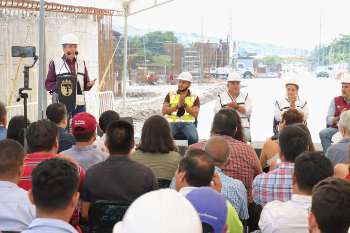 Supervisa Rutilio Escandón avance de la construcción del Paso a Desnivel Vehicular en Torre Chiapas
