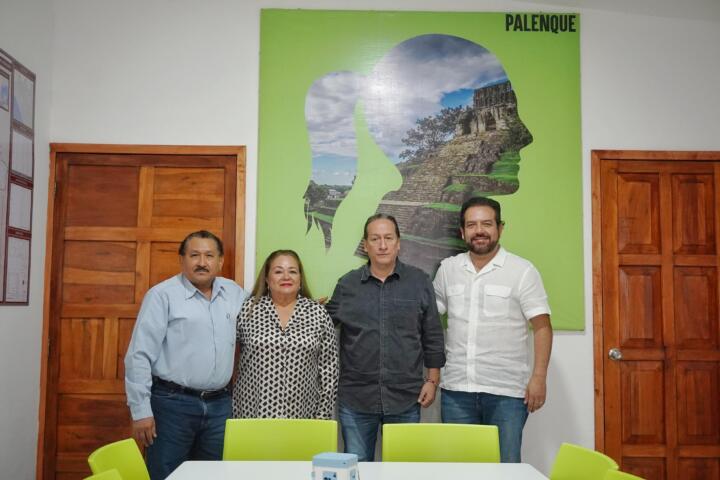 Antonio Santos se reúne con Sonia Catalina, Roberto Albores y Abundio Peregrino