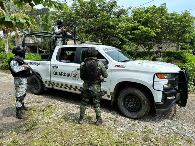Ejército Mexicano, Guardia Nacional, FGE y SSPYC, liberan a personas secuestradas en el municipio de Pichucalco, Chiapas