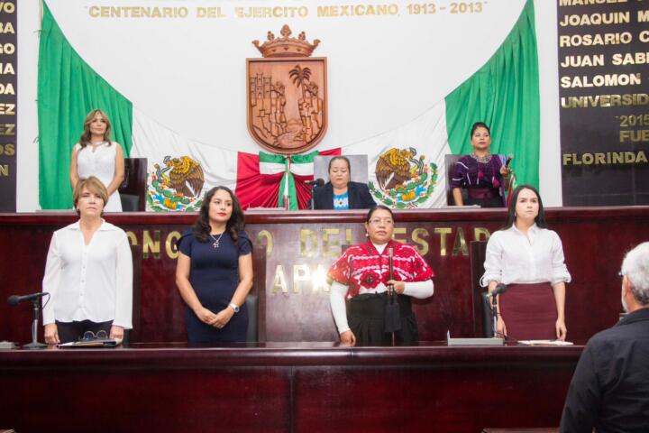 Reeligen a Sonia Catalina Álvarez y Yamil Melgar Bravo como presidentes de la Mesa Directiva y JUCOPO del Congreso de Chiapas