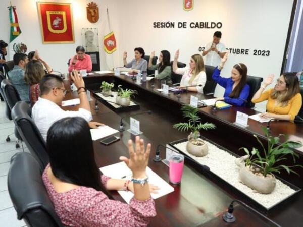 Carlos Morales solicitó permiso ante el Cabildo para separarse de su cargo como presidente municipal para recorrer el estado en busca de coordinar los comités de defensa de la 4 transformación