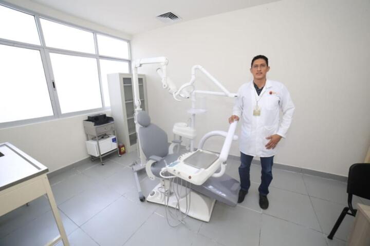 Inaugura Rutilio Escandón la reconversión del Centro de Salud Urbano Mapastepec