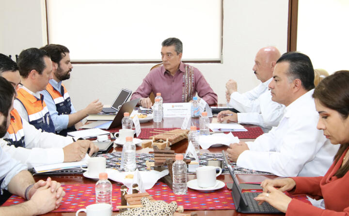Rutilio Escandón y Alejandro Svarch concretan acciones para el funcionamiento del IMSS Bienestar en Chiapas