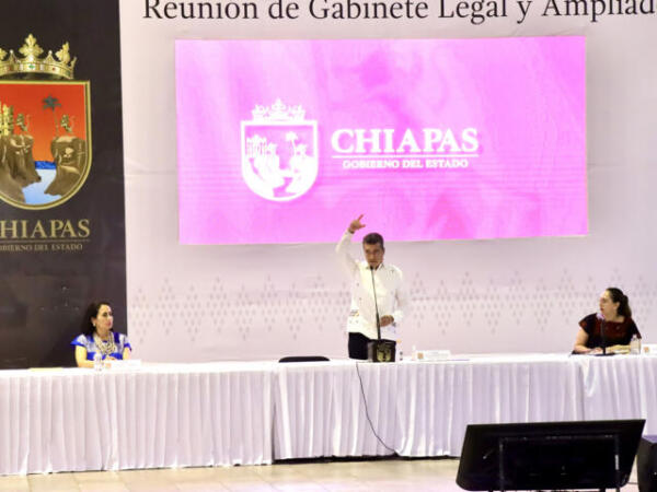 Rutilio Escandón pide a titulares de dependencias mantener una administración pública ordenada y eficiente