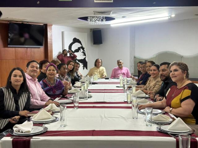 Productiva reunión de Ángel Torres y Antonio Santos con legisladores locales de todas las fracciones parlamentarias