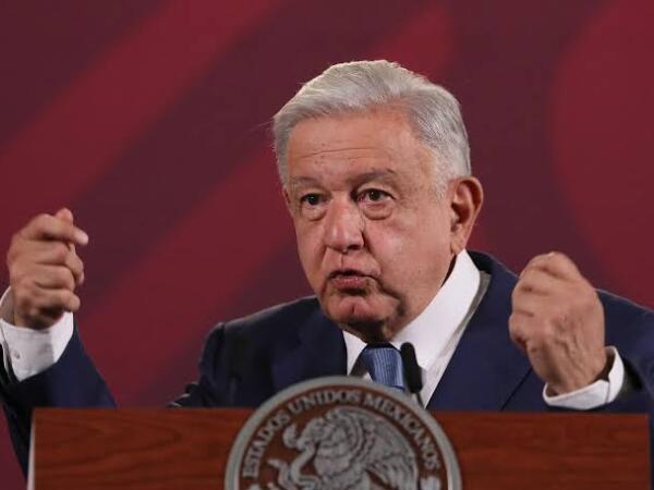 Asegura López Obrador que el mayor de sus logros es la reducción de la pobreza en el país
