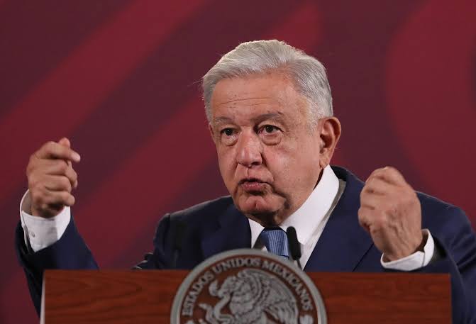 Asegura López Obrador que el mayor de sus logros es la reducción de la pobreza en el país
