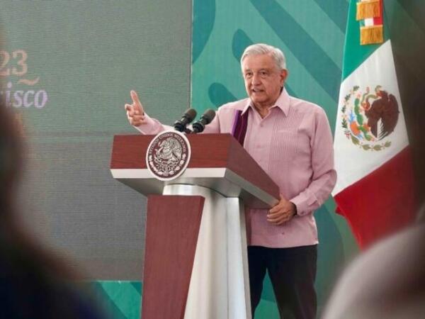 Defiende López Obrador la terna para designar la próxima ministra de la Corte