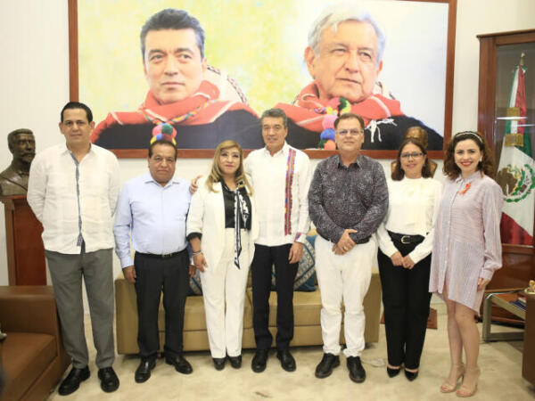 Sostiene Rutilio Escandón reunión con representantes del PJE que recibieron nuevos nombramientos