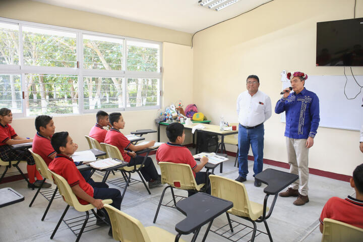 Rutilio Escandón inauguró infraestructura educativa en Escuela Telesecundaria No. 149 de Ocozocoautla