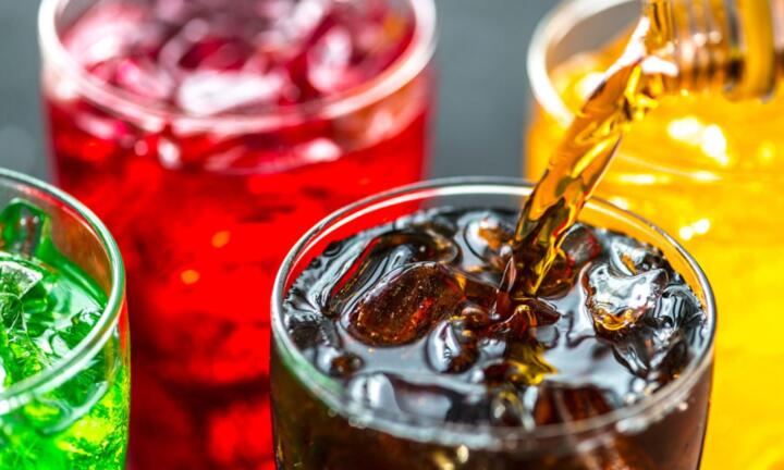 OMS recomienda aumentar impuestos al alcohol y bebidas azucaradas para mejorar la salud