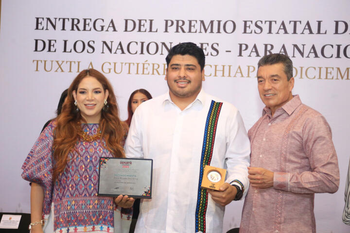 Rutilio Escandón entrega Premio Estatal del Deporte y estímulos a medallistas Conade y Primera Fuerza