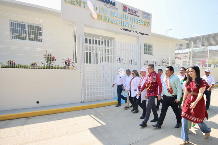 Tras años de abandono, Rutilio Escandón inaugura reconversión del Centro de Salud Urbano de Osumacinta