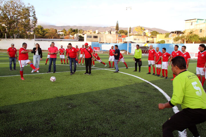 Tania Robles reinaugura el estadio “Flor del Sospó”