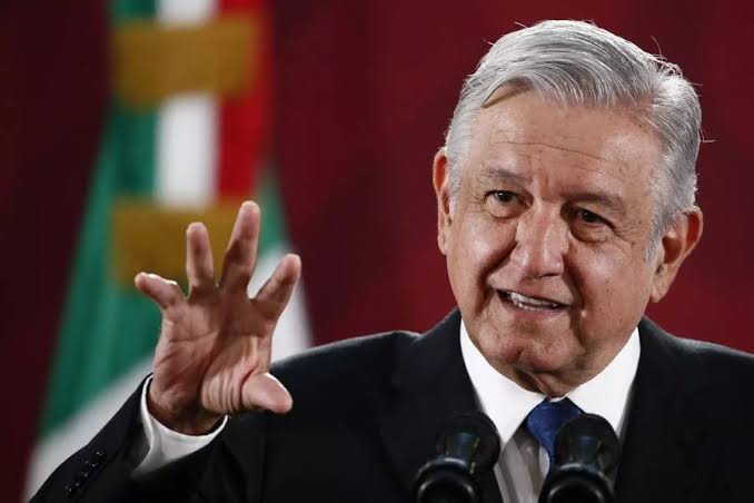 Anuncia López Obrador plan de austeridad para financiar aumento a pensiones