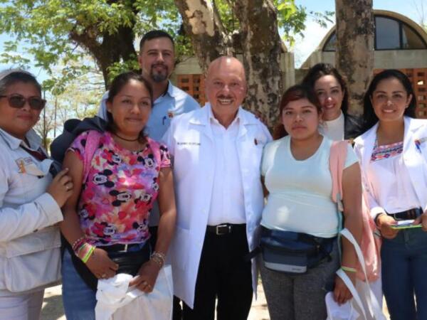 Disminuye 3.3% el embarazo adolescente en Chiapas: Dr. Pepe Cruz