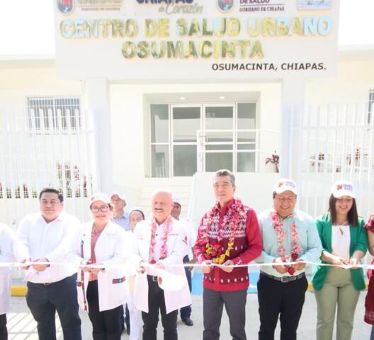 Dr. Cundapí acompaña al Gobernador en la Inauguración del Centro de Salud Urbano en Osumacinta