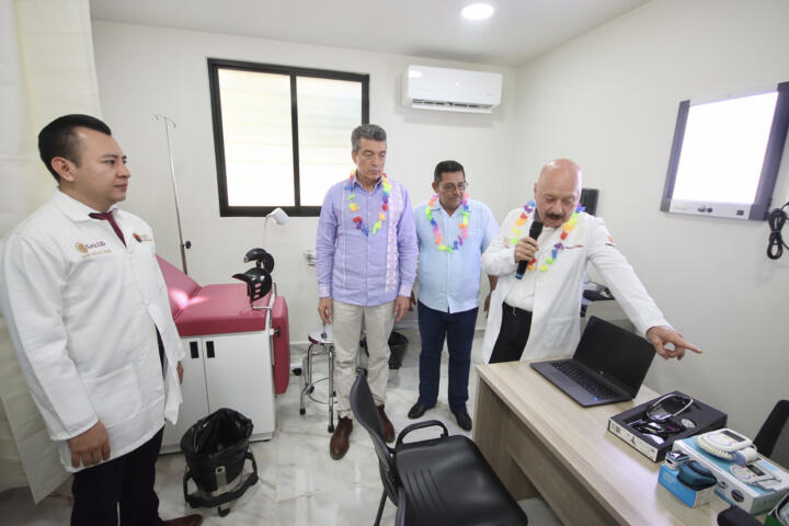 En Huixtla, Rutilio Escandón inaugura reconversión del Centro de Salud del ejido Efraín A. Gutiérrez