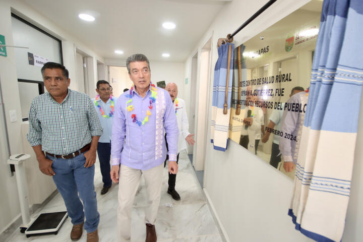En Huixtla, Rutilio Escandón inaugura reconversión del Centro de Salud del ejido Efraín A. Gutiérrez