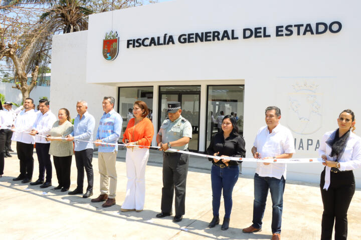 Inaugura Rutilio Escandón rehabilitación del edificio de la Fiscalía de Inmigrantes, en Tapachula