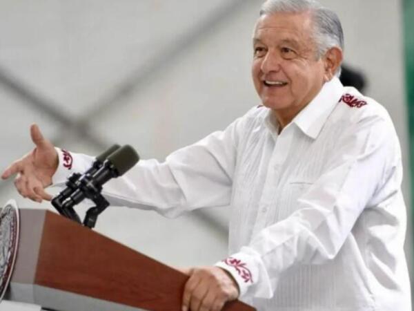 Presidente López Obrador satisfecho por "todo lo que se ofreció, se está cumpliendo"