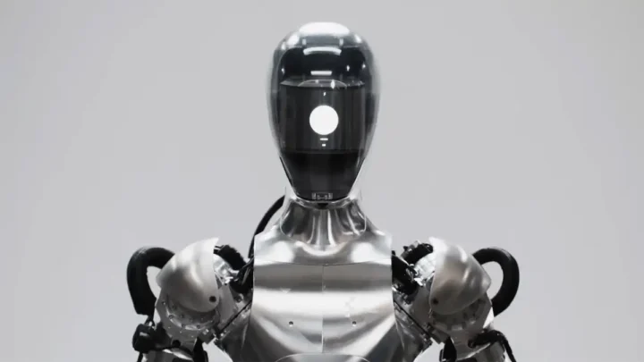 Este robot responde como un humano gracias a la tecnología de OpenAI