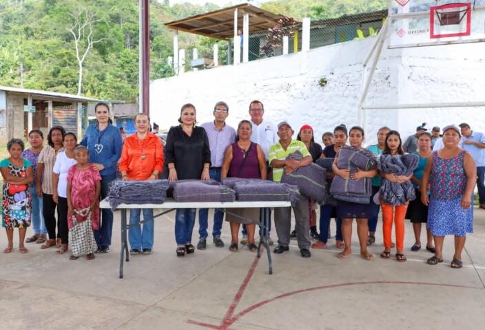 Ayuntamiento de Tapachula entrega ayuda humanitaria a comunidades de la zona alta