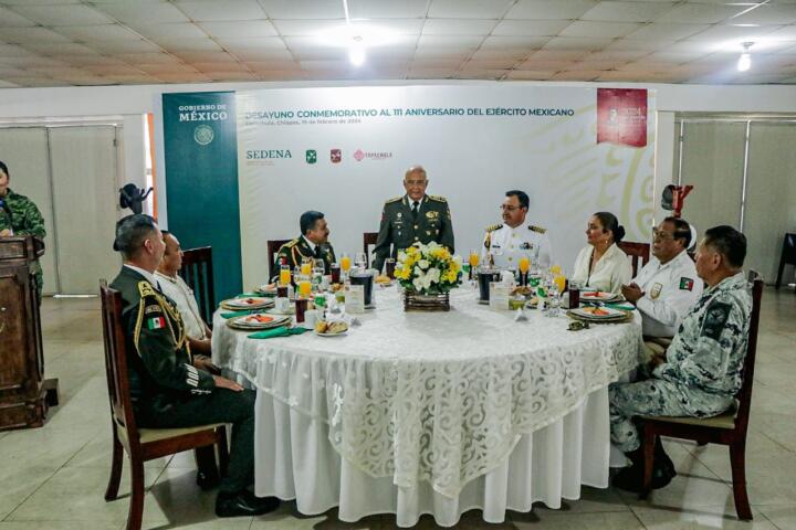 Asiste Gladiola Soto a Conmemoración del 111 Aniversario del Ejército Mexicano