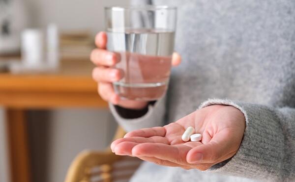 Evita riesgos: No mezcles estos medicamentos con paracetamol