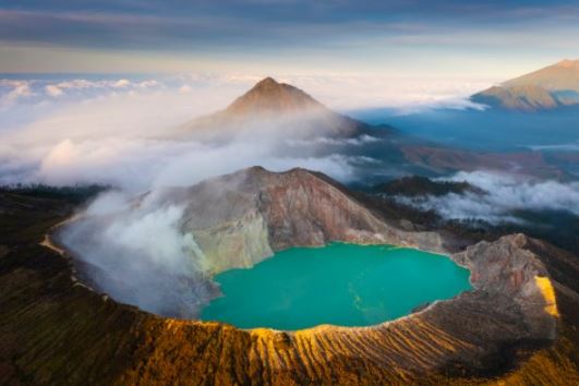 Una foto que le costó la vida: Turista cae en cráter volcánico en Indonesia
