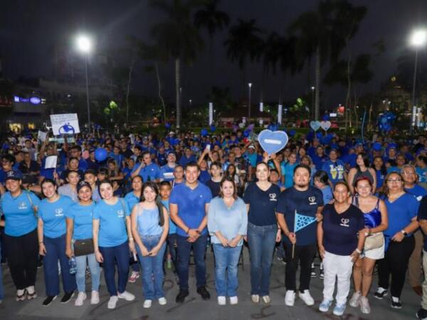 Ayuntamiento de Tapachula y SDIF, realizan  Caminata Azul “Más amor y más empatía”