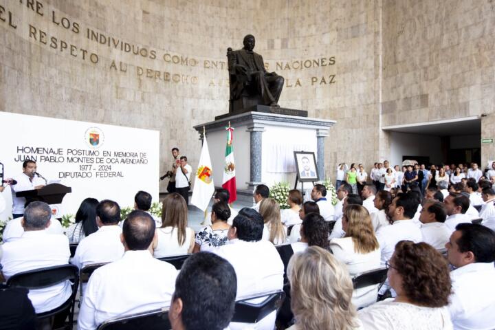Congreso del Estado rinde homenaje póstumo a Juan Pablo Montes de Oca