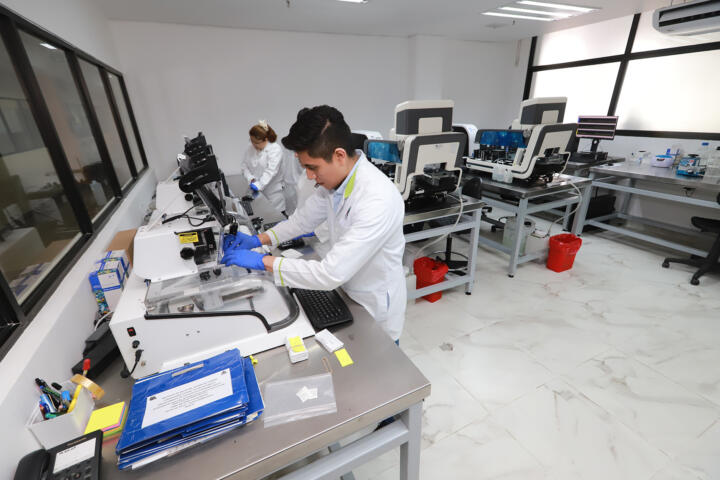 Destacan desempeño y capacidad del Laboratorio Estatal de Salud Pública de Chiapas