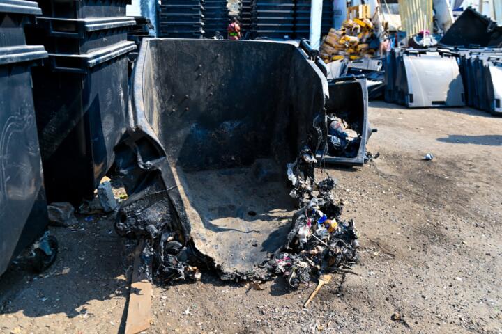 Vandalizan contenedores de basura en Tapachula