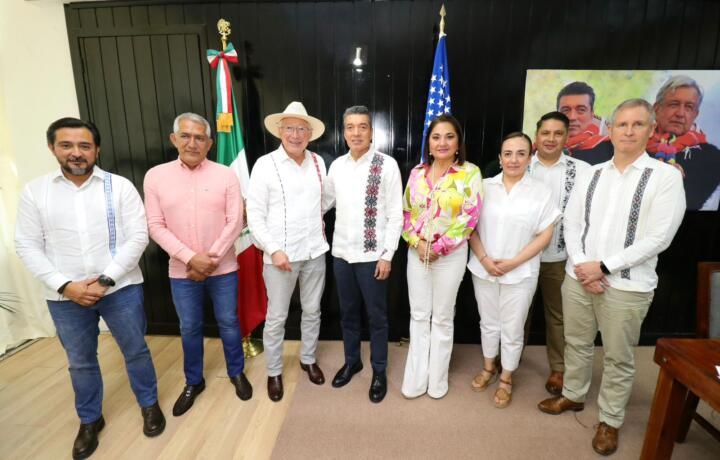 Sostiene Ayuntamiento de Tapachula reunión de trabajo con el gobierno estatal y el embajador de Estados Unidos en México, Ken Salazar