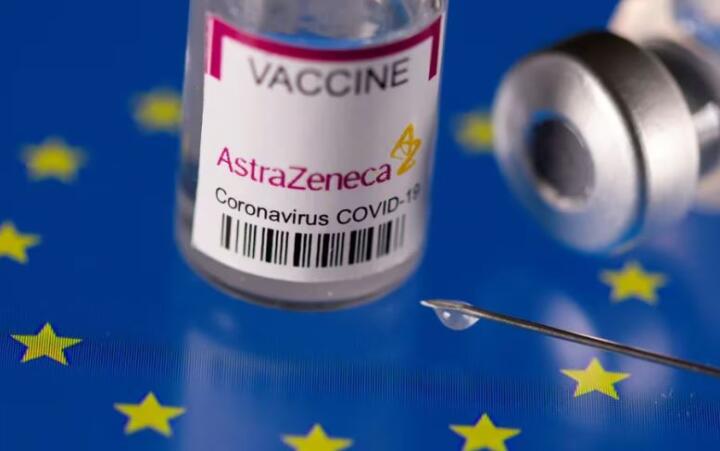 Vacuna contra el COVID-19 de AstraZeneca dejará de comercializarse en Europa