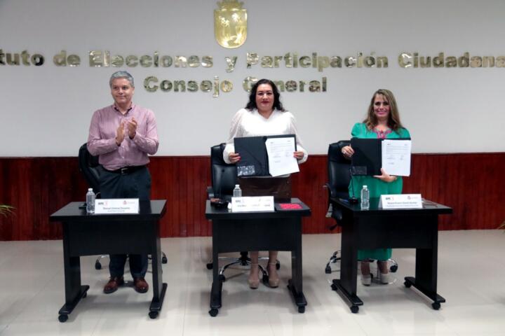 Firman IEPC y Consejo de Notarios de Chiapas, convenio para otorgar el auxilio notarial en la Jornada Electoral