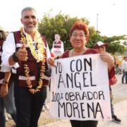 En Real del Bosque, Angel Torres agradeció el respaldo que ha recibido en sus recorridos casa por casa