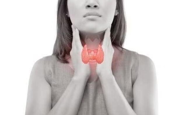 Hipertiroidismo: Síntomas que te alertan de esta enfermedad