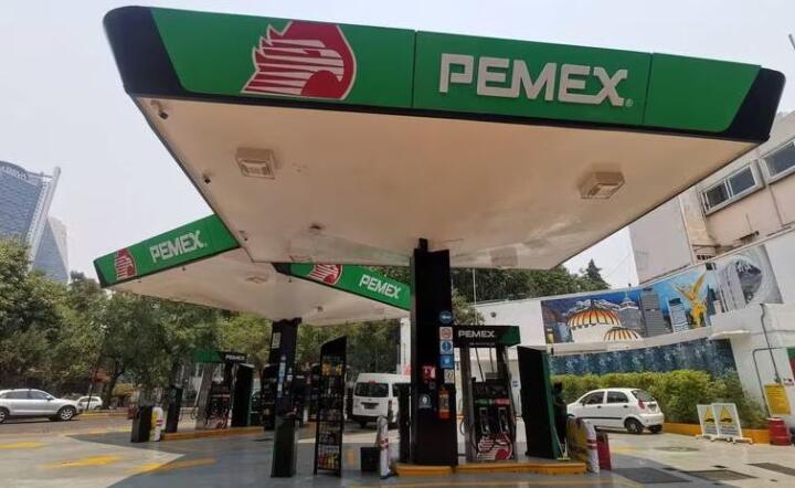 ¿Por qué la gasolina premium es más cara que la magna?