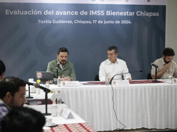 Supervisan IMSS y gobierno de Chiapas avances de federalización de servicios de salud