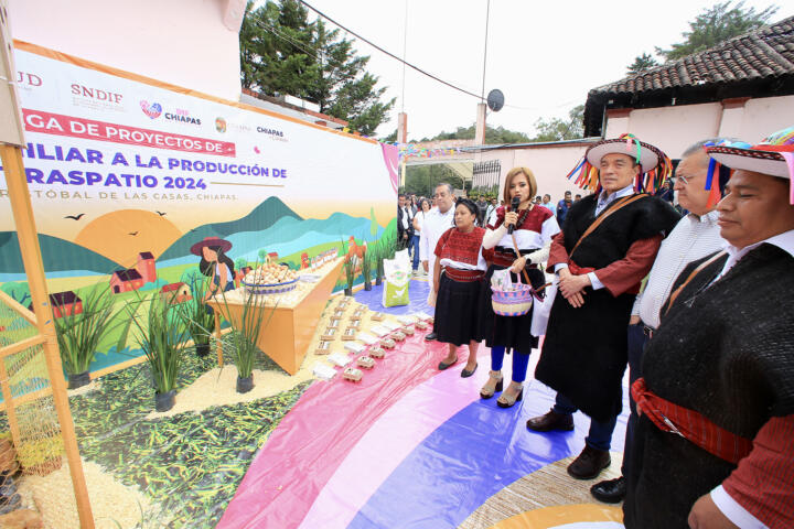 Desde SCLC, Rutilio Escandón inicia entrega de proyectos para huertos escolares y producción de traspatio